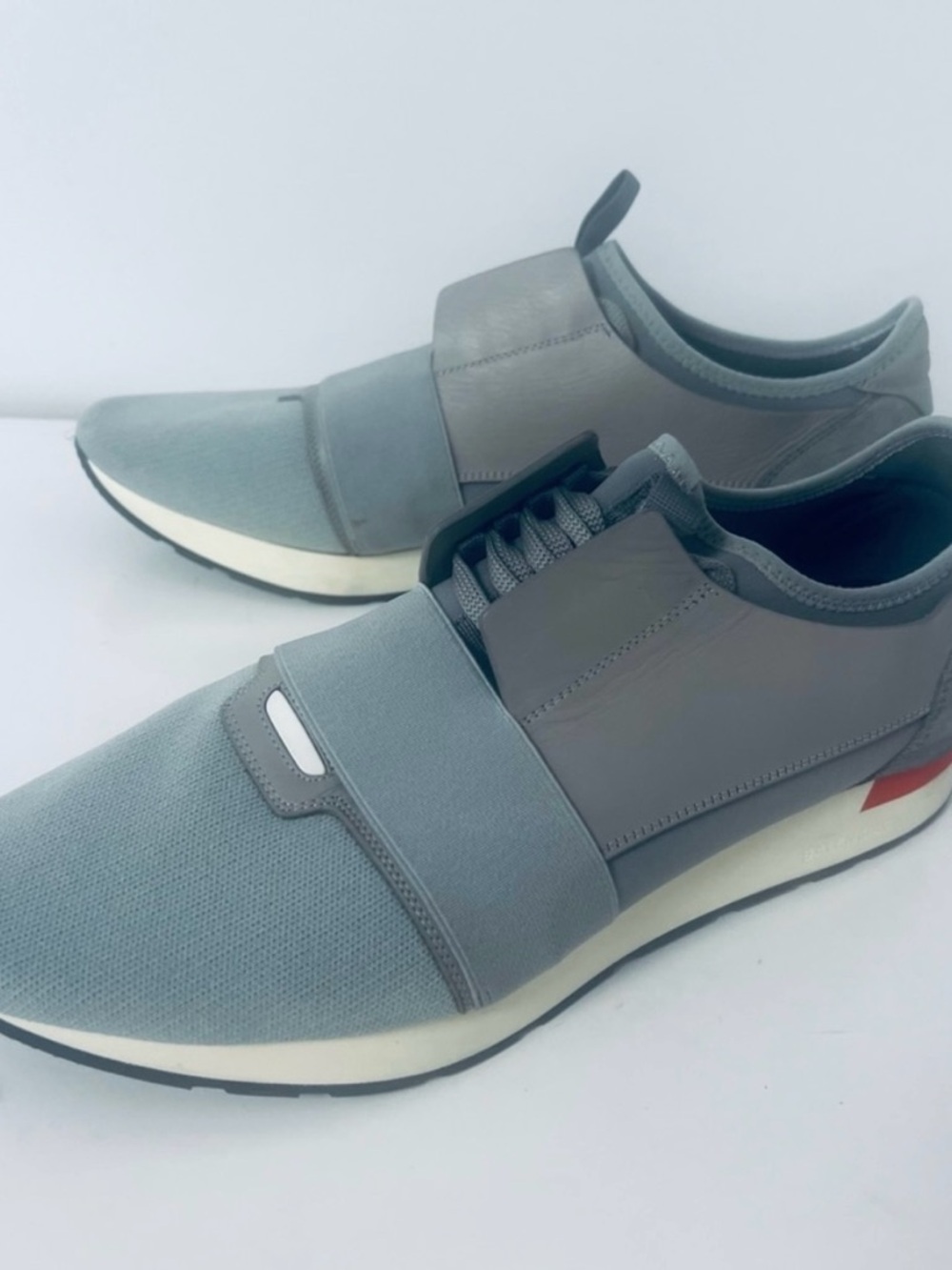 Balenciaga Men's Gray Suede Low-Top Sneakers with Red Heel Accent - Picture 7 of 13